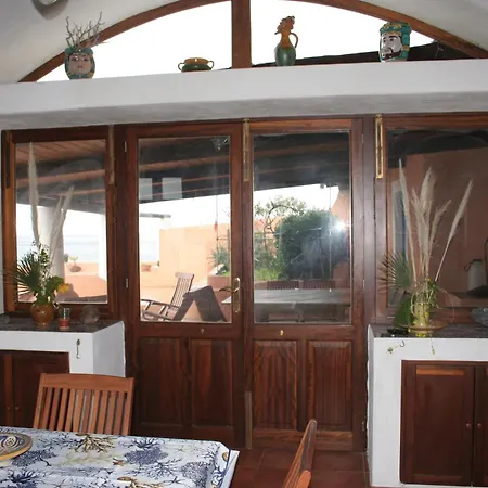 Casa Conti Alicudi