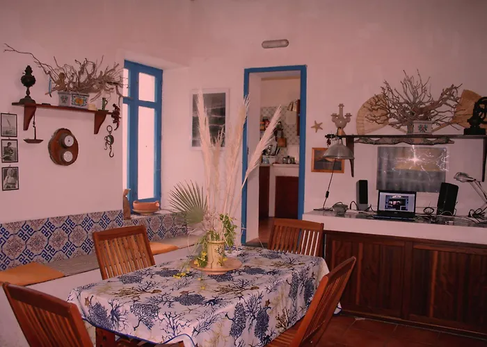 Casa Conti Tatil Evi Alicudi